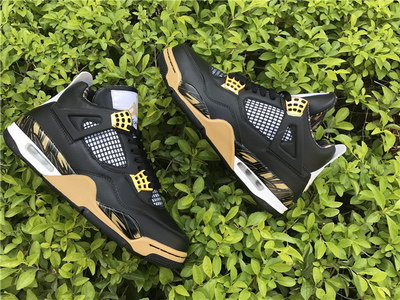 Air Jordan 4s Wings