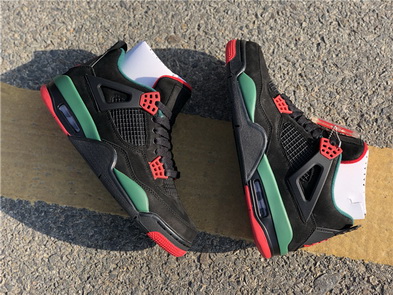 Air Jordan 4 Retro x Gucci