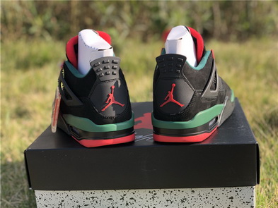 Air Jordan 4 Retro x Gucci