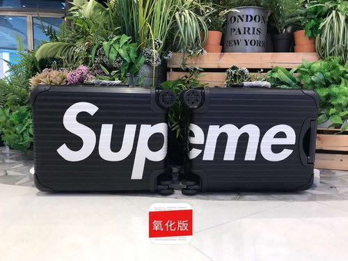 Supreme Suitcase(AAA)-002