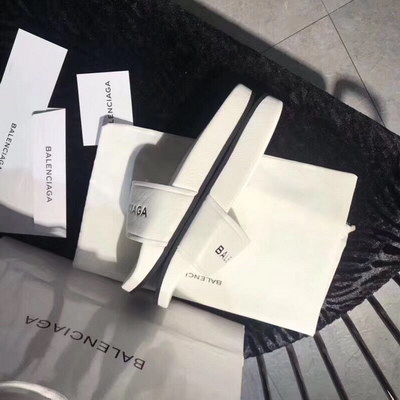 Balenciaga Slippers(AAA)-011