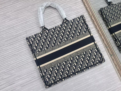 Dior Handbags AAA(Women)-008