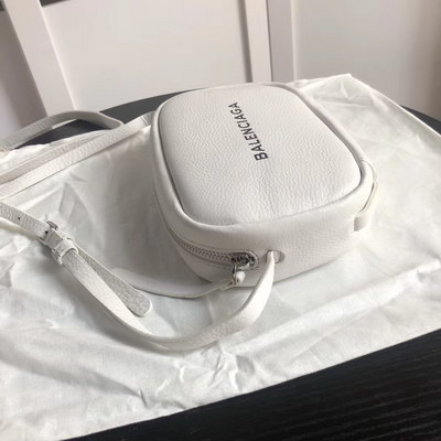 Balenciaga Handbags AAA(Women)-001