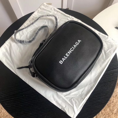 Balenciaga Handbags AAA(Women)-004