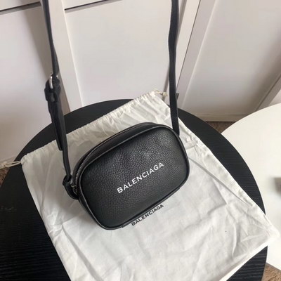Balenciaga Handbags AAA(Women)-003