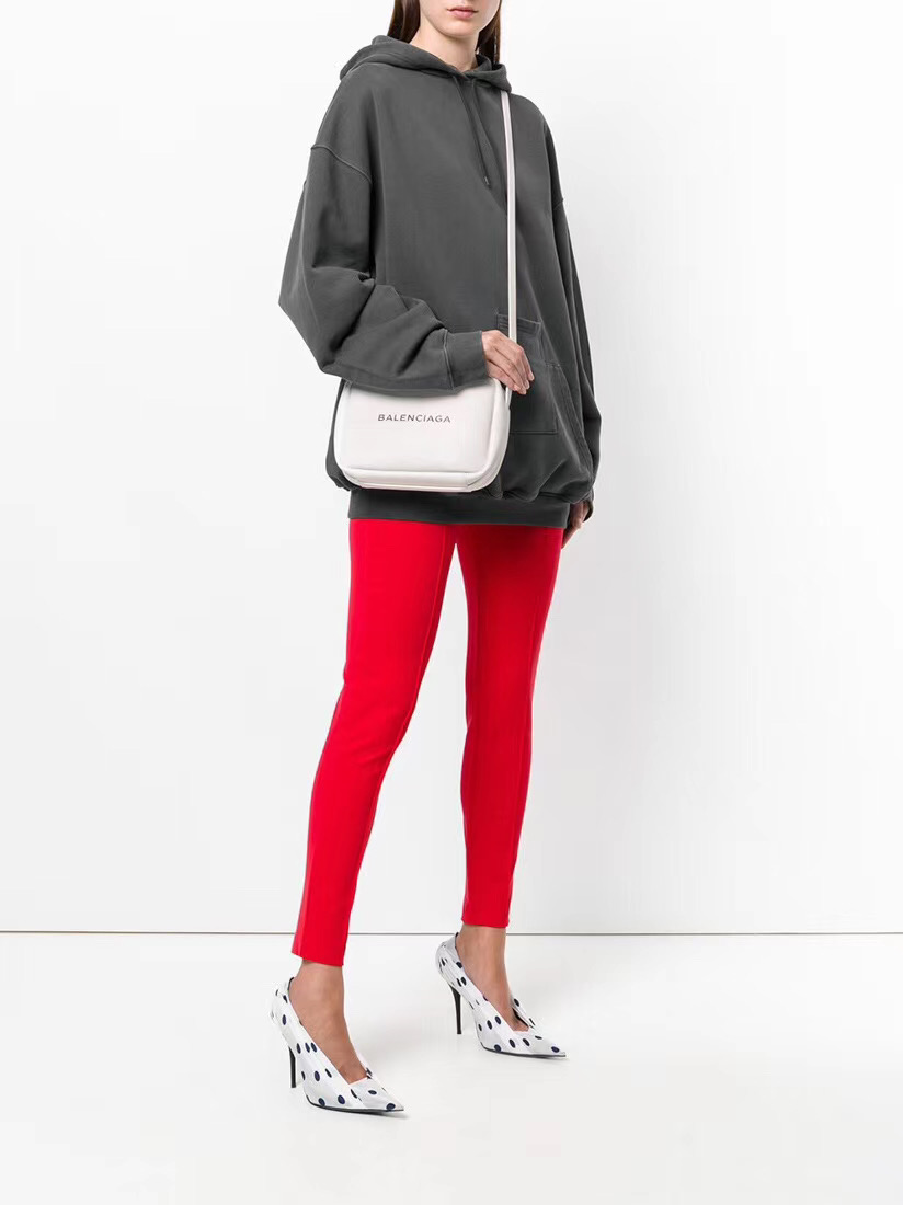 Balenciaga Handbags AAA(Women)-002