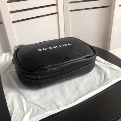 Balenciaga Handbags AAA(Women)-004