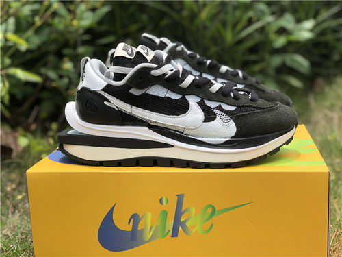 Sacai x Nike Pegasus Vaporfly-004