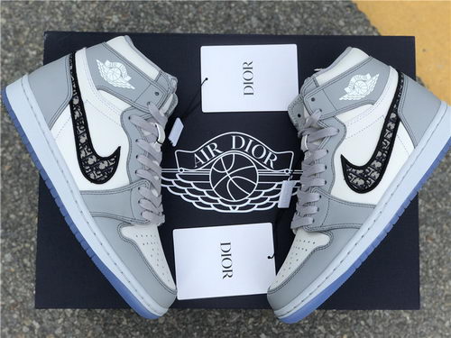 Dior x Air Jordan 1 High OG