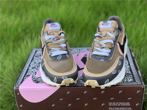 Sacai x Nike LDV Waffle-007