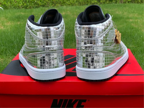 Air Jordan 1 Mid-047