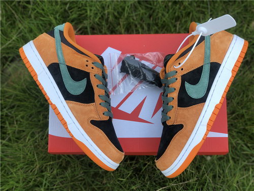 Nike Dunk Low SP “Ceramic”