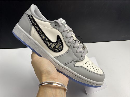 Dior x Air Jordan 1 High OG Low