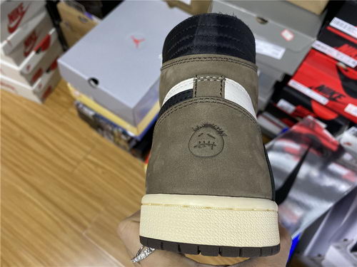 2.0 Travis Scott x Air Jordan 1