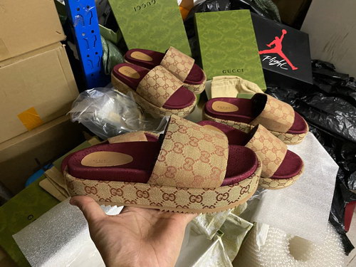 Gucci Slippers Women(AAA)-034