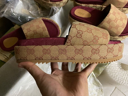 Gucci Slippers Women(AAA)-034