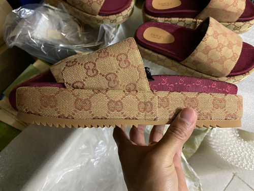 Gucci Slippers Women(AAA)-034