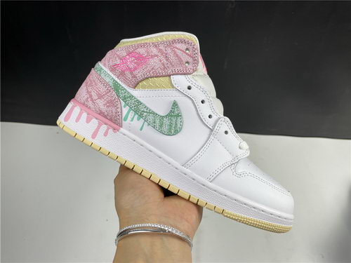 Air Jordan 1 Mid-054