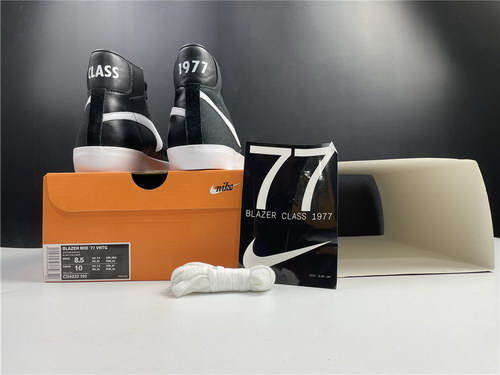 Authentic Nike Blezer Mid-001