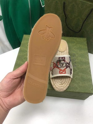 Gucci Slippers Women(AAA)-100