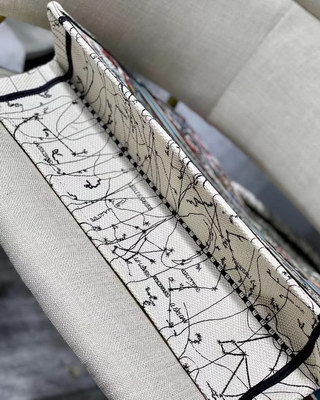 Dior Handbags AAAA(Women)-084