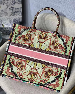 Dior Handbags AAAA(Women)-077