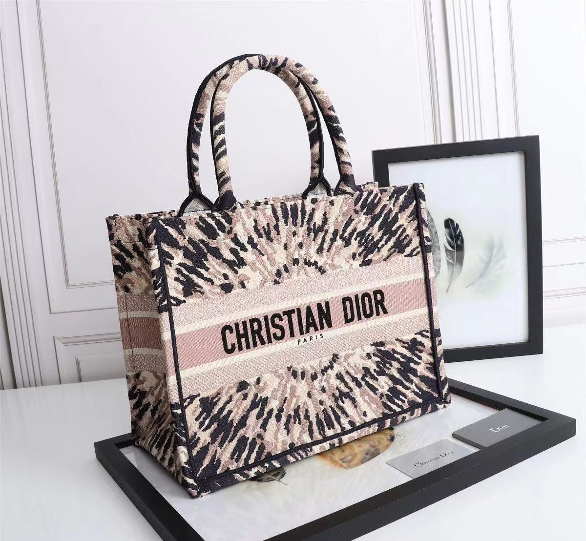 Dior Handbags AAAA(Women)-066