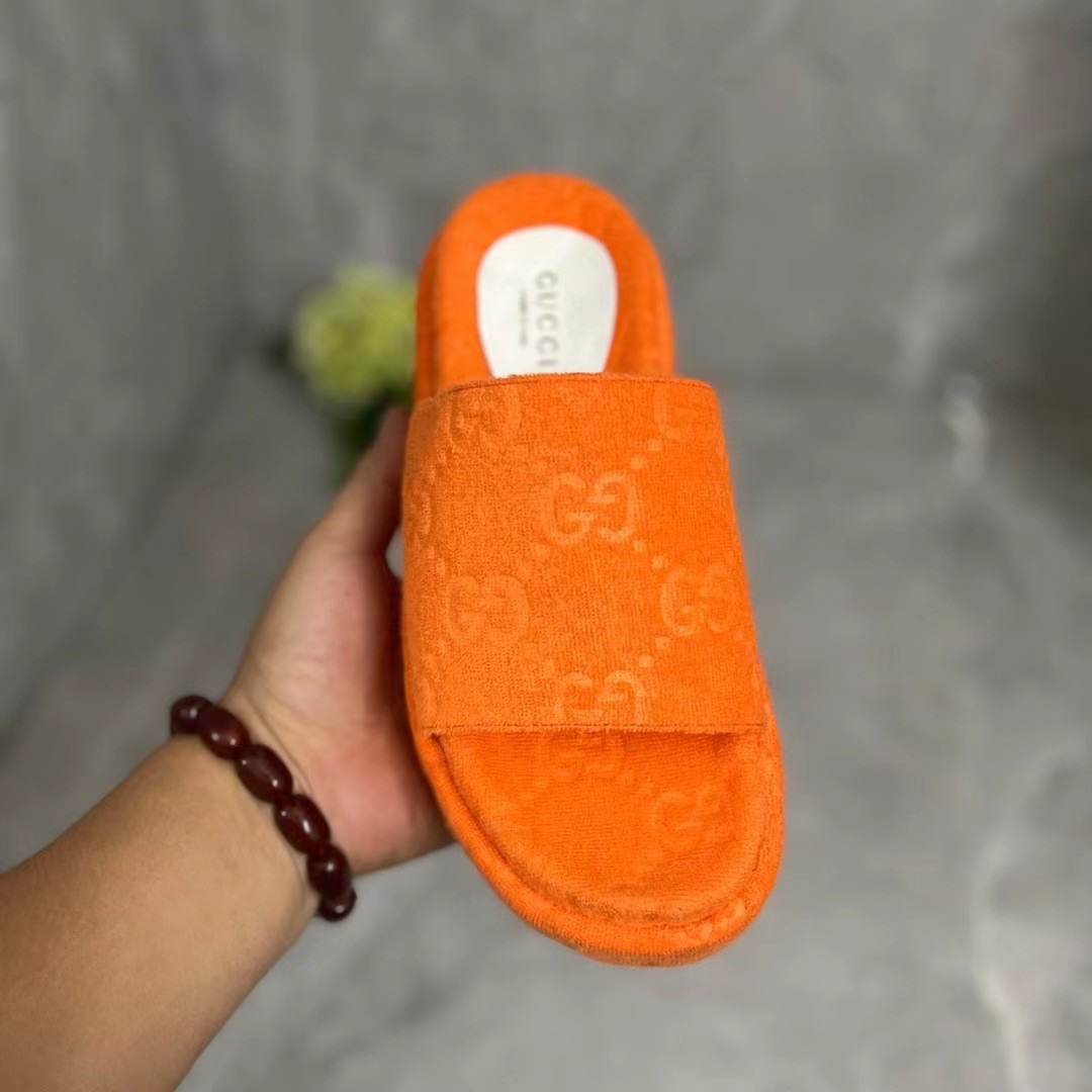 Gucci Slippers Women(AAA)-142