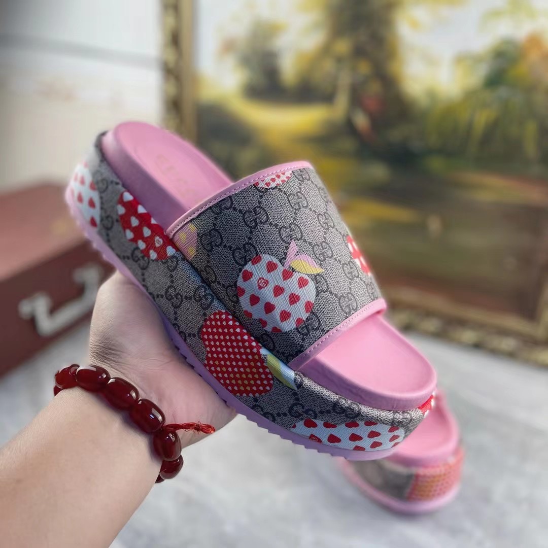 Gucci Slippers Women(AAA)-144