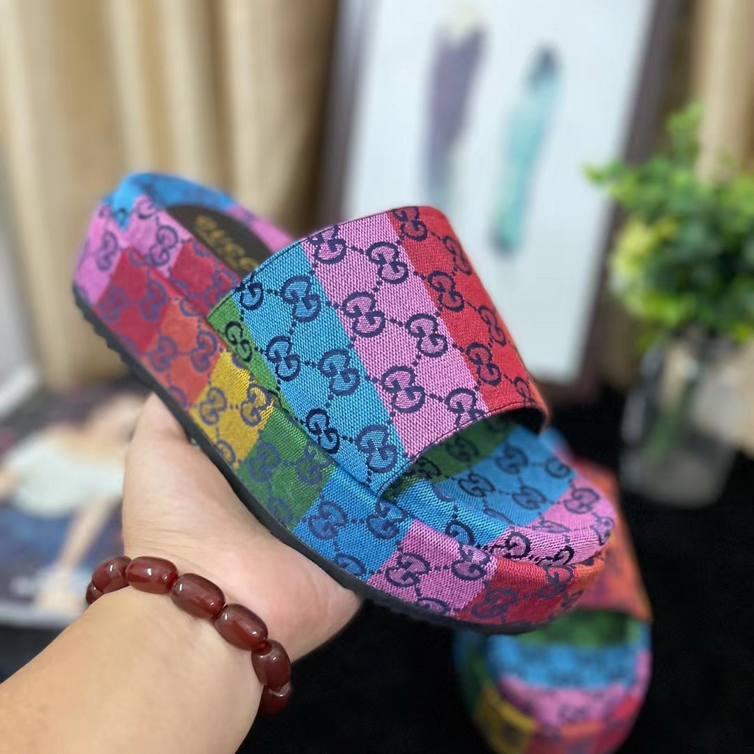 Gucci Slippers Women(AAA)-146