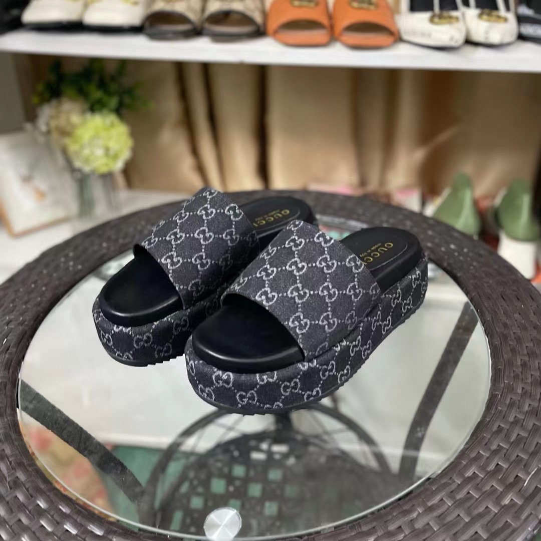 Gucci Slippers Women(AAA)-148