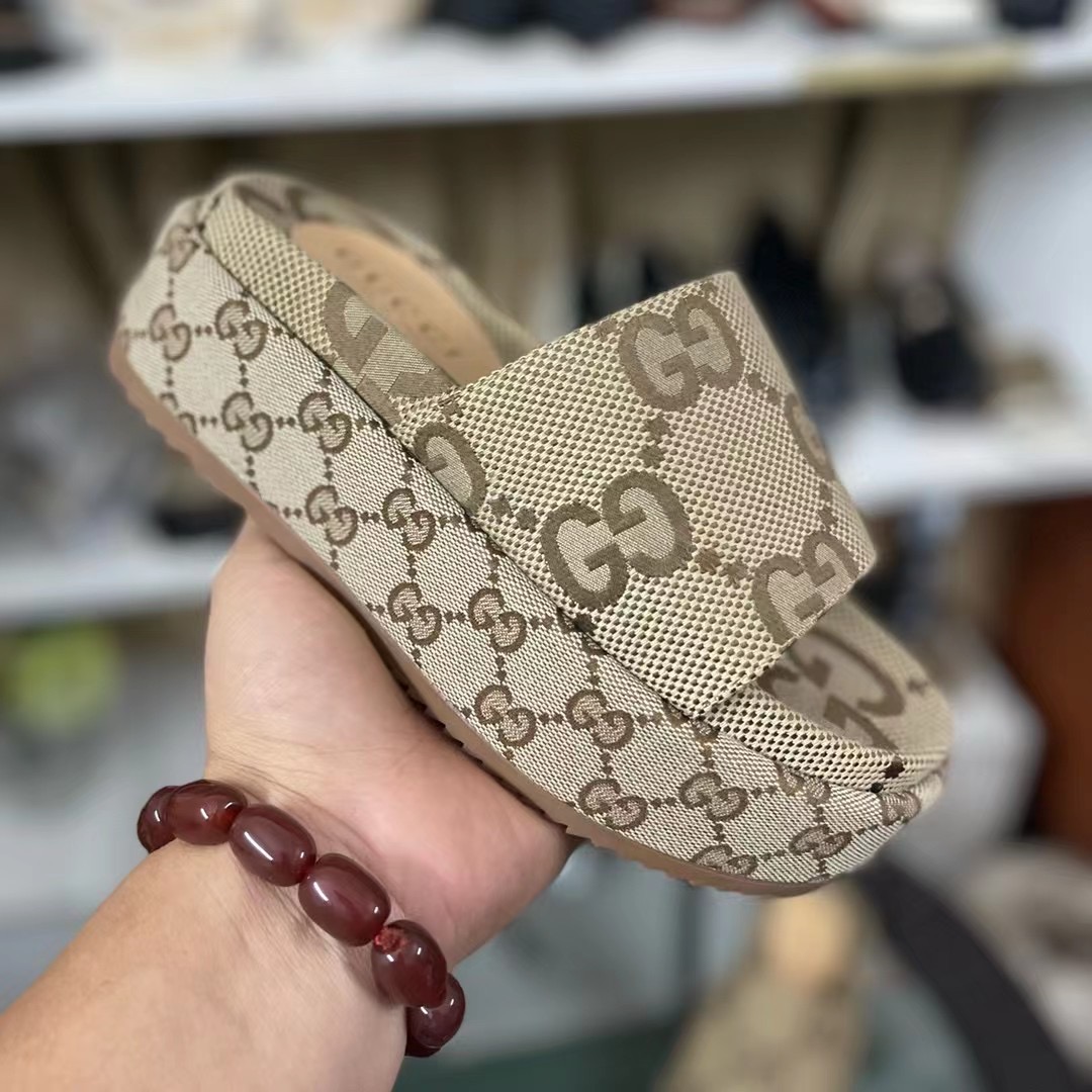 Gucci Slippers Women(AAA)-149
