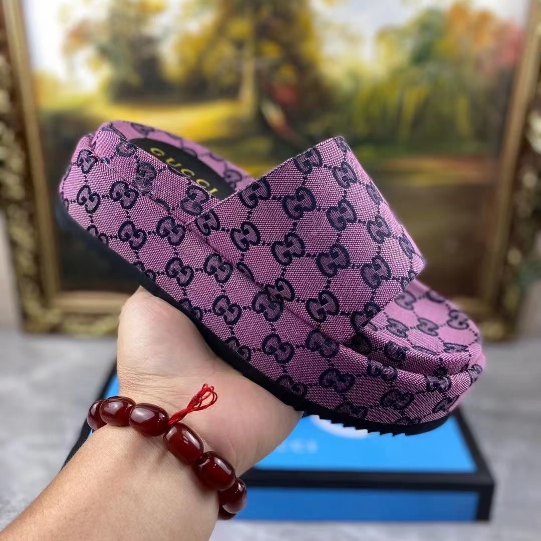 Gucci Slippers Women(AAA)-143