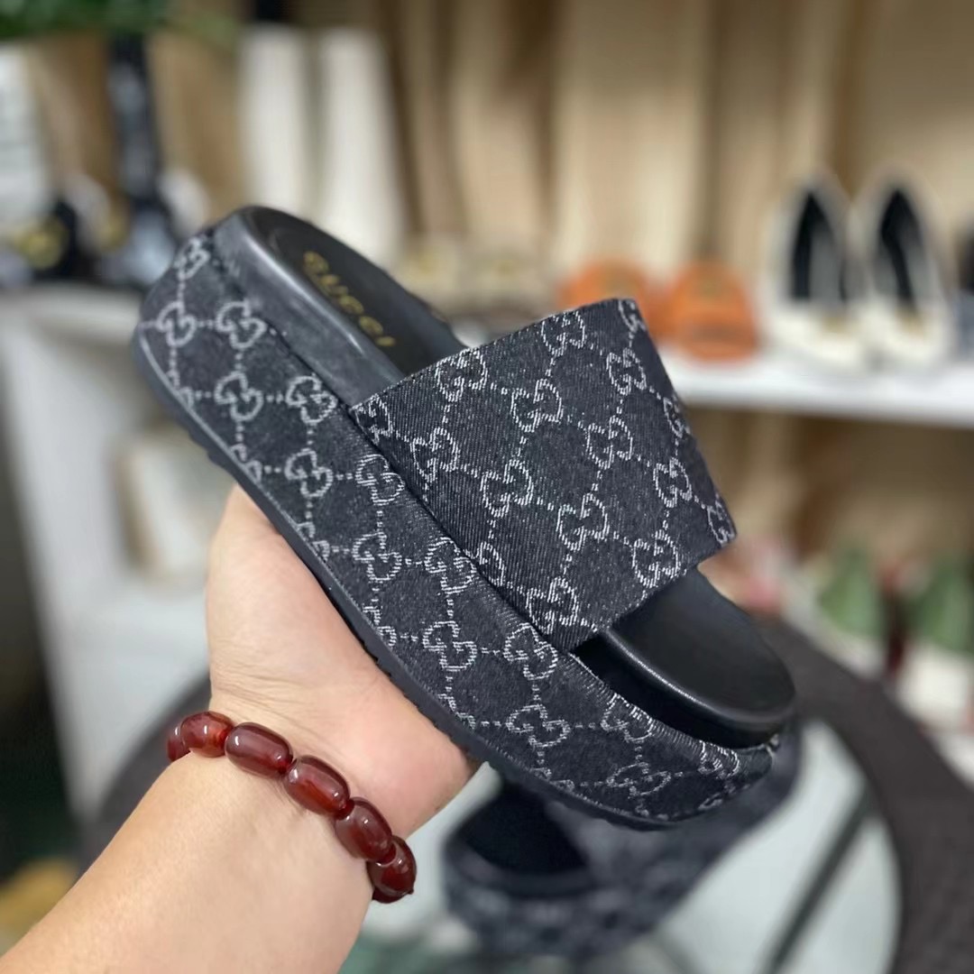 Gucci Slippers Women(AAA)-148