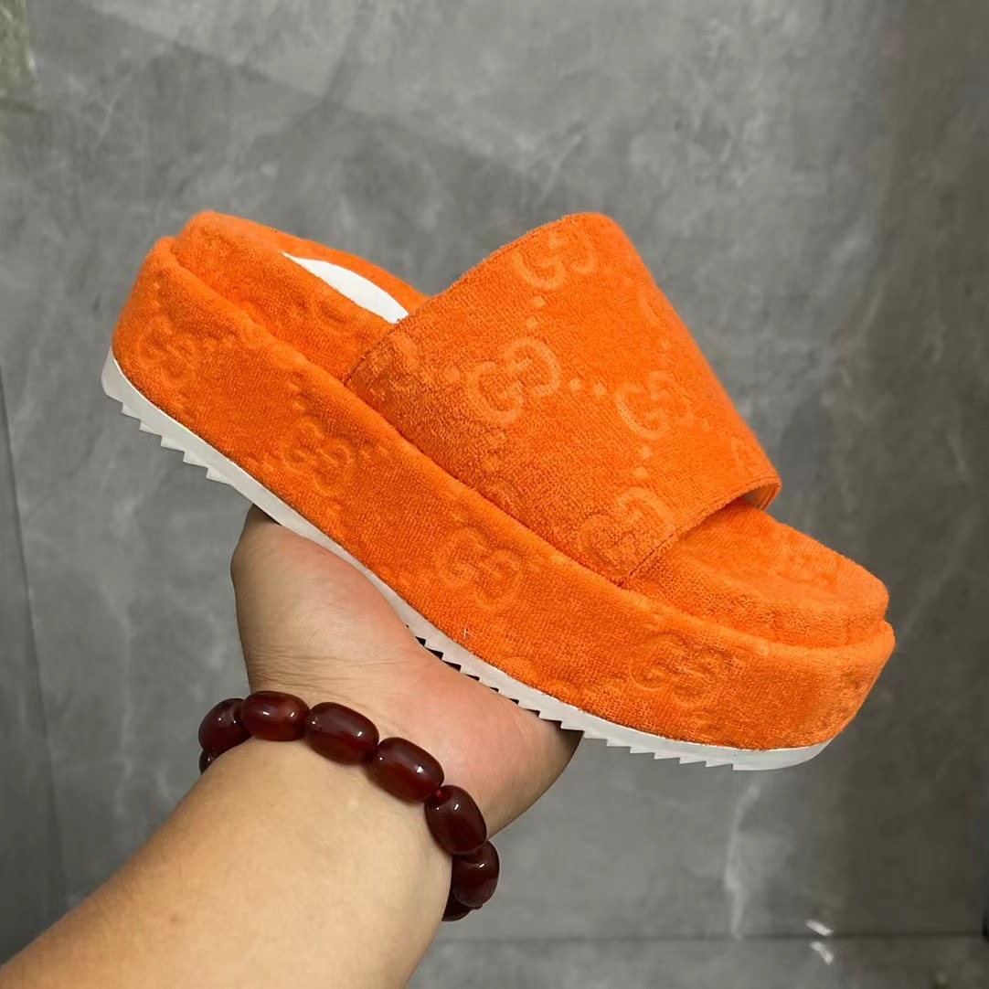 Gucci Slippers Women(AAA)-142