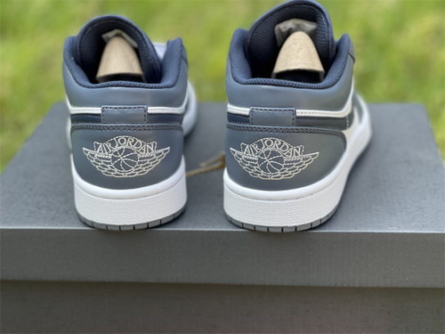 Air Jordan 1 Low-011
