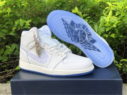 Dior x Air Jordan 1 High-003