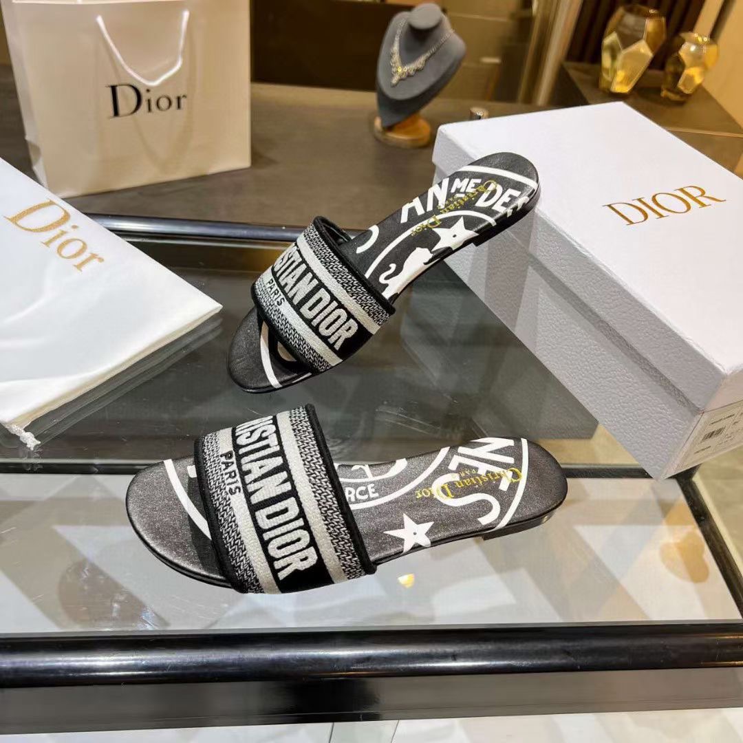 Dior Slippers Women(AAA)-041