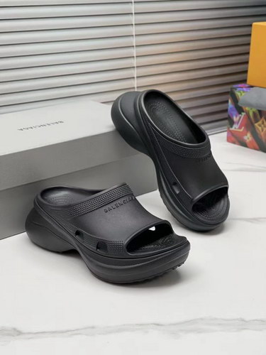 Balenciaga Slippers(AAAA)-001