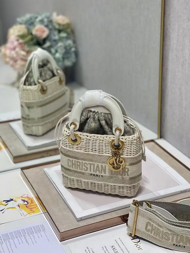 Dior Handbags AAAA(Women)-105