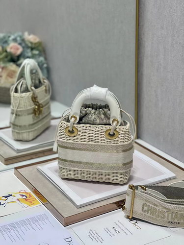 Dior Handbags AAAA(Women)-105