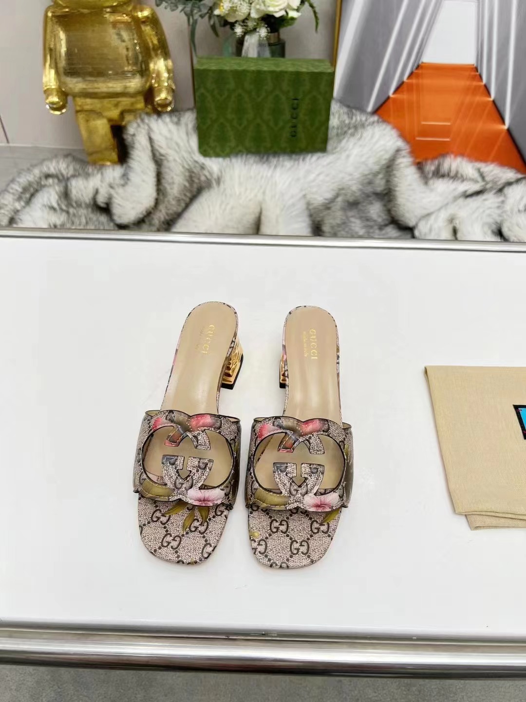Gucci Slippers Women(AAA)-166
