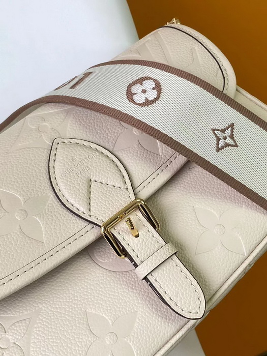 LV Handbags AAA(Women)-175