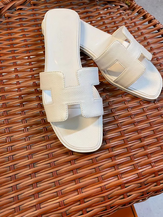 Hermes Slippers Women(AAA)-020