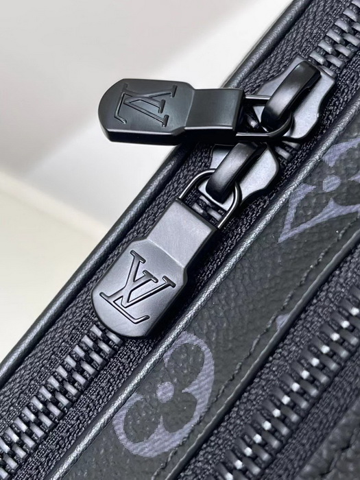 LV Handbags AAAA(Men)-138