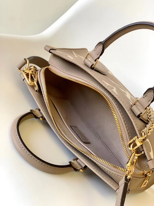 LV Handbags AAA(Women)-221