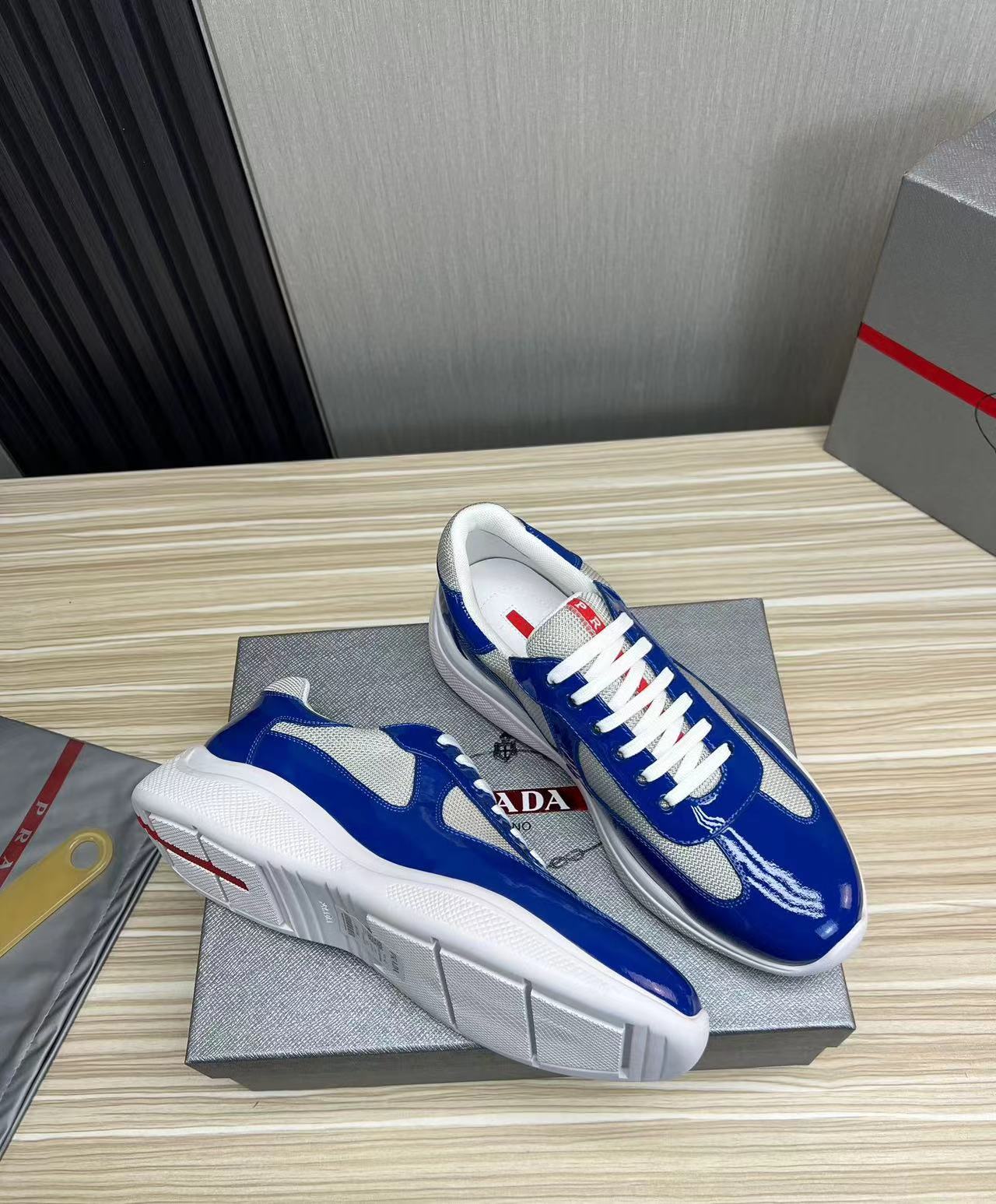 Prada Shoes(AAAA)-013