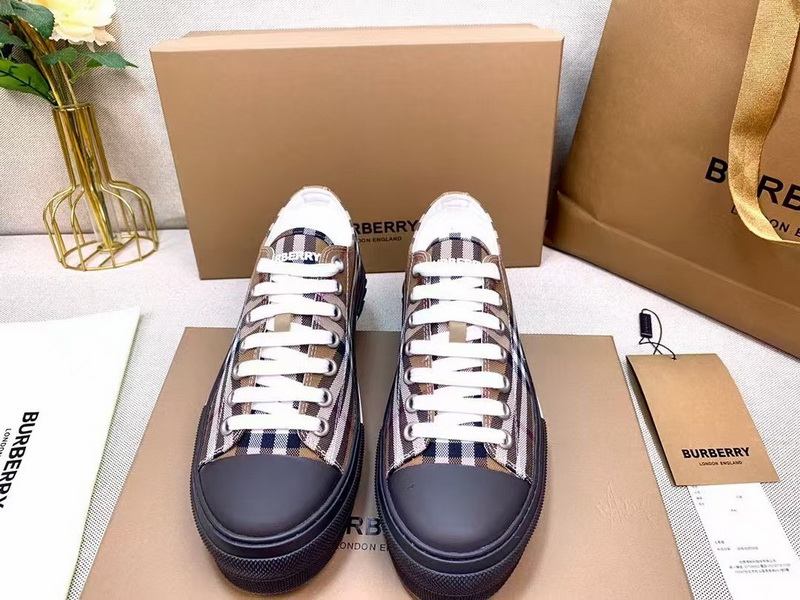 Burberry Shoes(AAA)-118