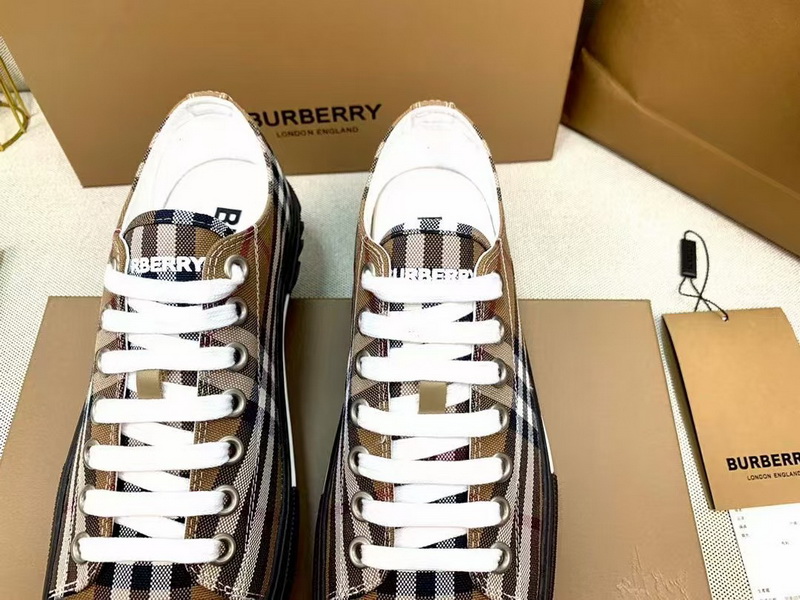 Burberry Shoes(AAA)-118