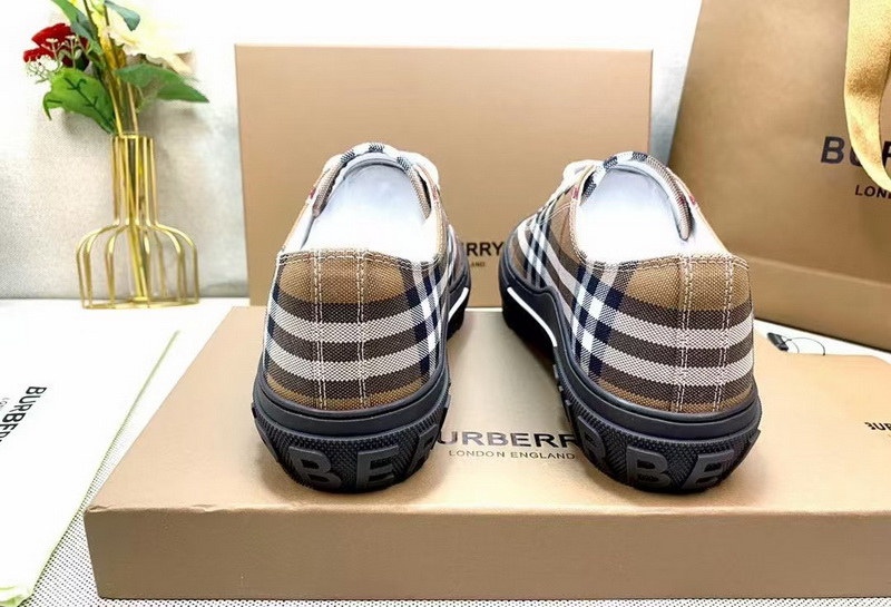 Burberry Shoes(AAA)-118